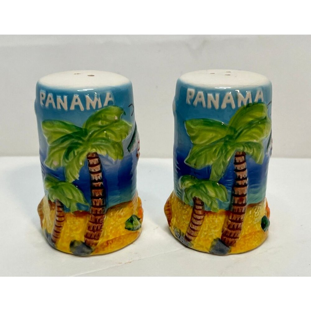 Panama Salt and Pepper Shaker beach ocean palm tree 3"